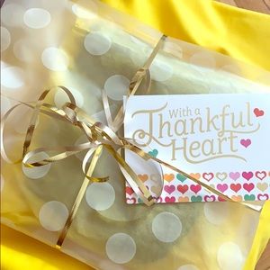 Packaging that will brighten your day!!💛☀️🌸